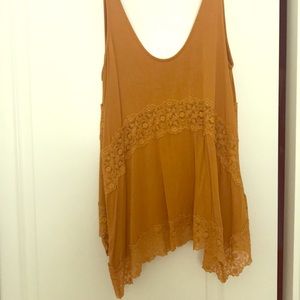 Mustard lace American Eagle tank top